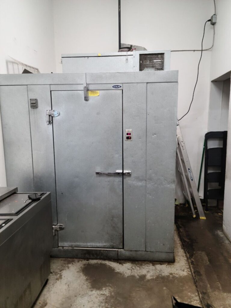 Walkin freezer at downtown Billy bobs burgers not feeling well