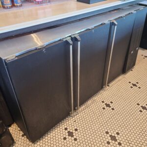 This dual temp GlasTender is designed to keep two slightly different wine tips cool separately using a single cooling unit. Stocking product in front of the dua