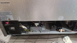 This R290 prep station woukdnt get to temp. After cleaning the dirty condebser had to tap the system to find the plugged capi...